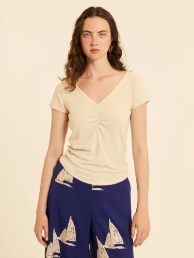 TOP CUELLO PICO CREMA PEPA LOVES